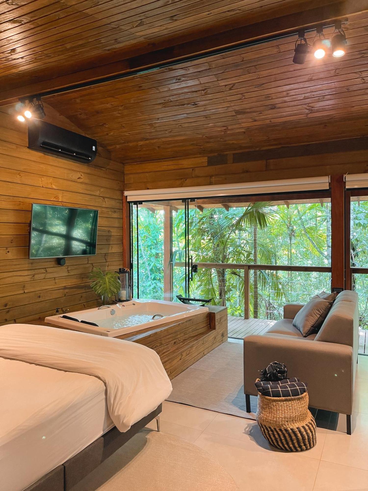 Cabana Equipada Em Meio A Natureza Em 波梅罗迪 外观 照片